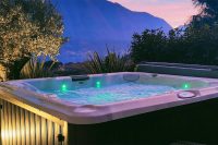 چگونه یک جکوزی مناسب برای منزل خود انتخاب کنیم؟